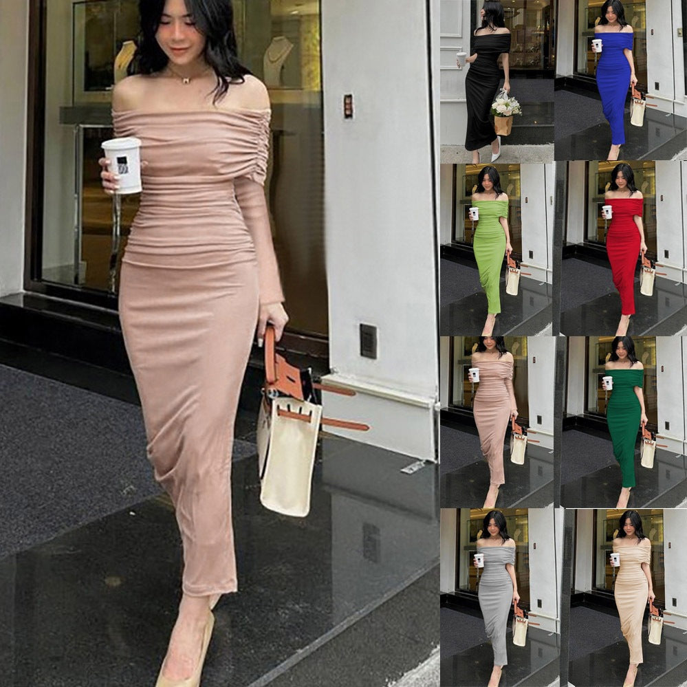 Vestido largo de cóctel con hombro descubierto, plisado y abertura lateral