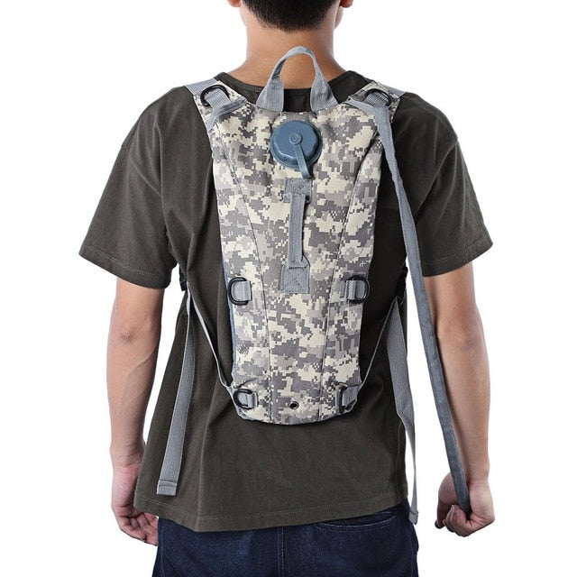 Mochila de Hidratación Táctica Militar MOLLE - 3L para Ciclismo y Camping