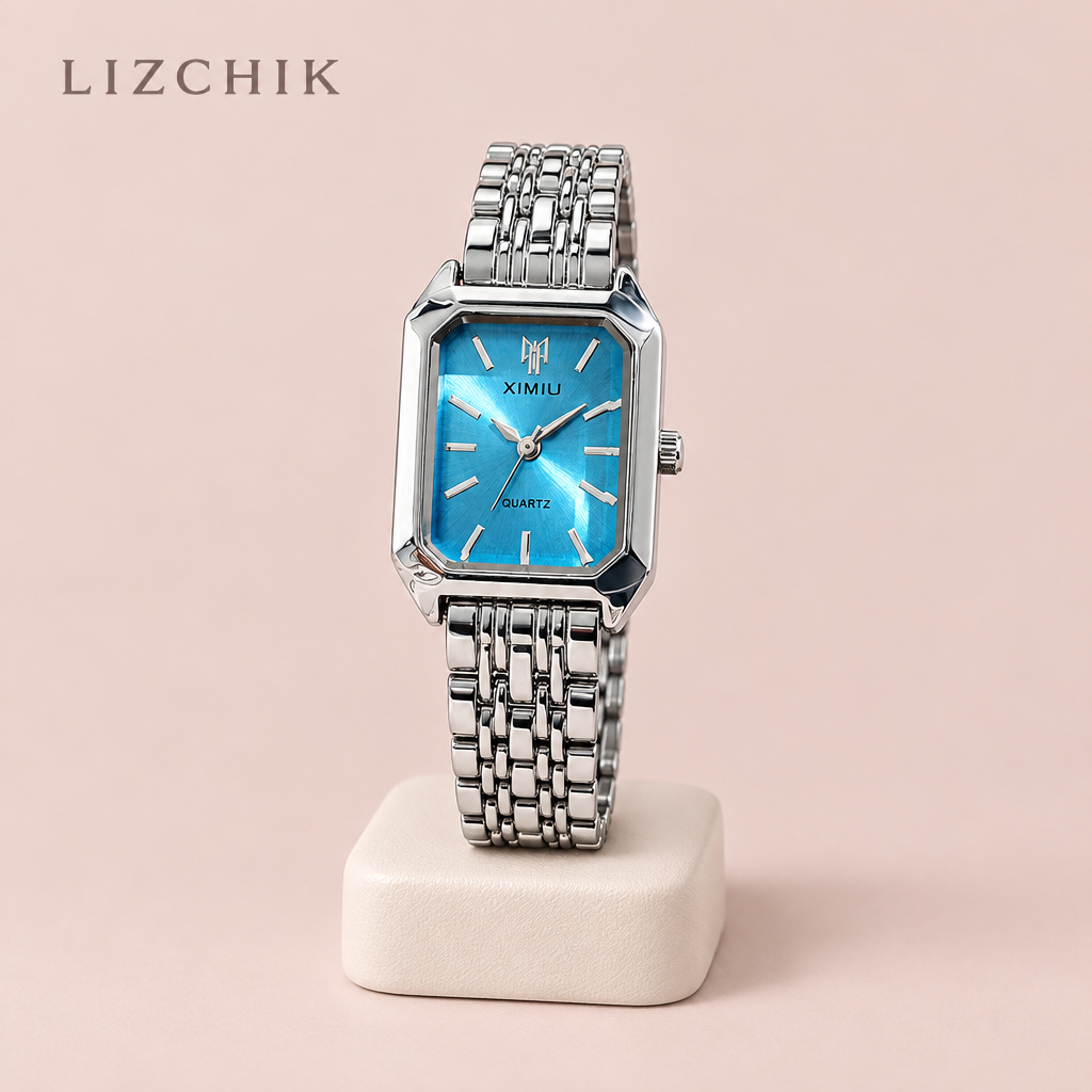 Reloj rectangular plateado con esfera azul